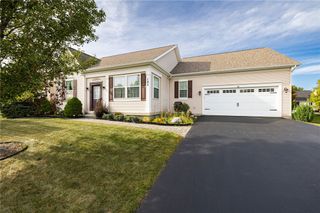 182 Kennedy St, Canandaigua City, NY 14424