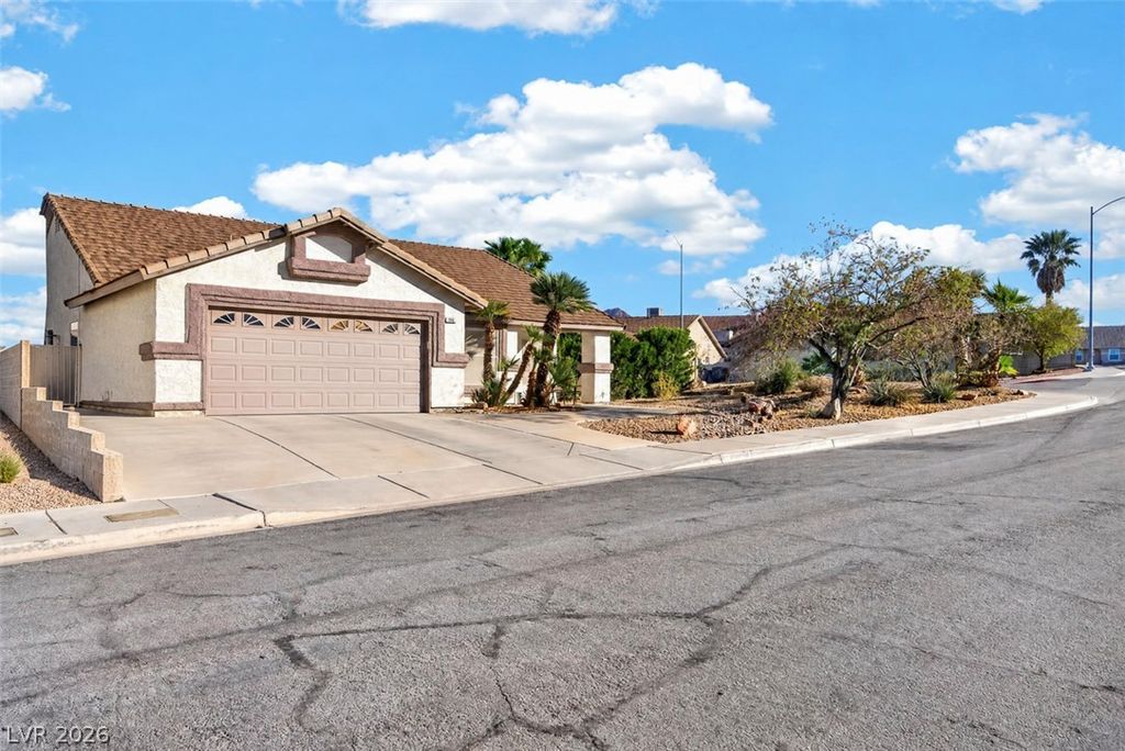 535 Brigadier Street, Henderson, NV 89002 — photo 2