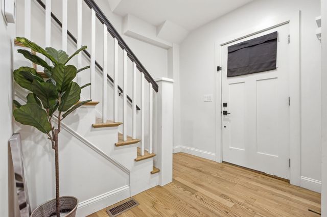 3 Oakhurst St, Boston, MA 02124