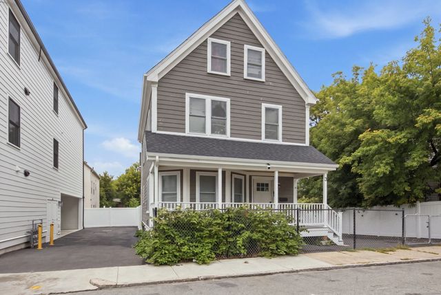3 Oakhurst St, Boston, MA 02124