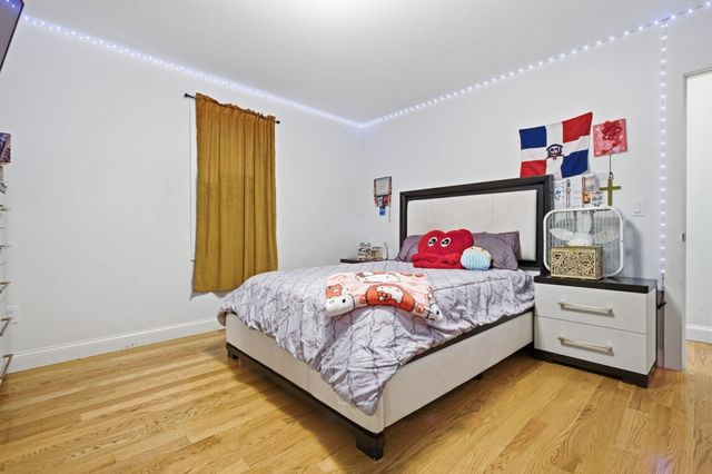 3 Oakhurst St, Boston, MA 02124