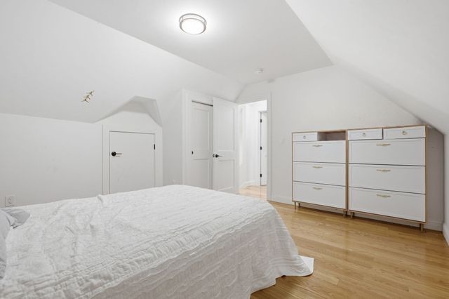 3 Oakhurst St, Boston, MA 02124