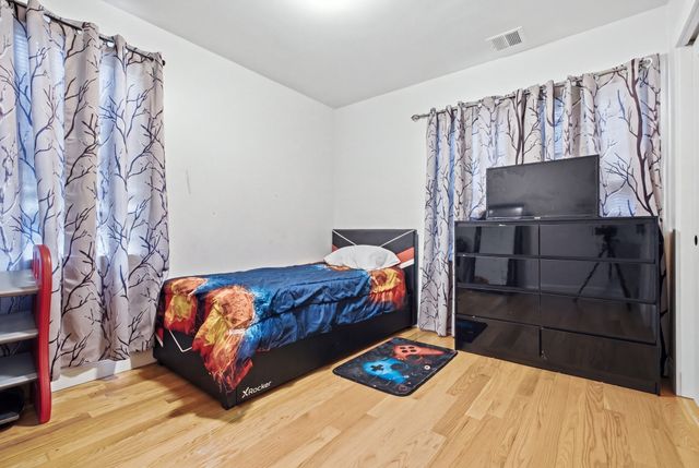 3 Oakhurst St, Boston, MA 02124