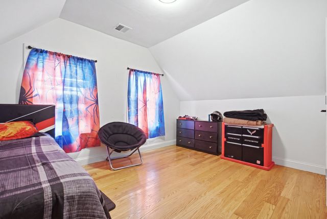 3 Oakhurst St, Boston, MA 02124