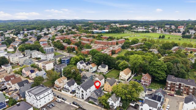 3 Oakhurst St, Boston, MA 02124
