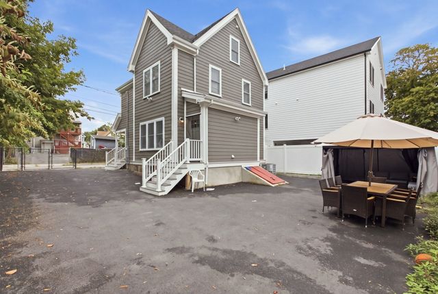 3 Oakhurst St, Boston, MA 02124