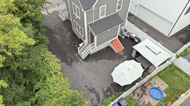3 Oakhurst St, Boston, MA 02124