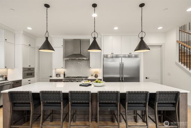 7301 152nd Avenue NE, Redmond, WA 98052