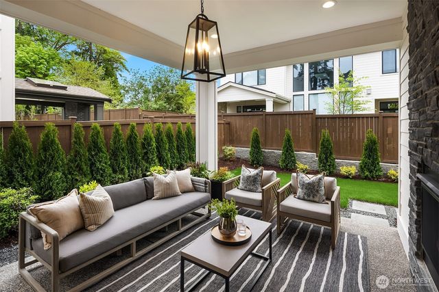 7301 152nd Avenue NE, Redmond, WA 98052