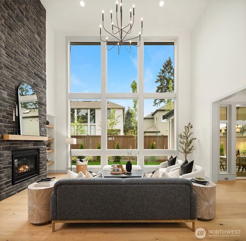 7301 152nd Avenue NE, Redmond, WA 98052