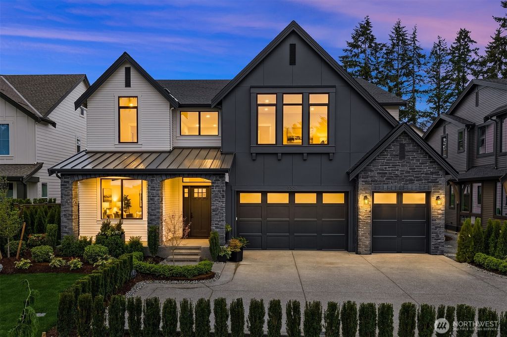7301 152nd Avenue NE, Redmond, WA 98052