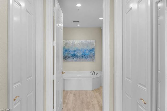 9205 Museo CIR # 103, Naples, FL 34114