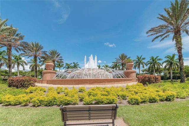 9205 Museo CIR # 103, Naples, FL 34114