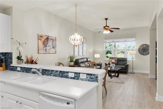 9205 Museo CIR # 103, Naples, FL 34114