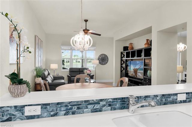 9205 Museo CIR # 103, Naples, FL 34114