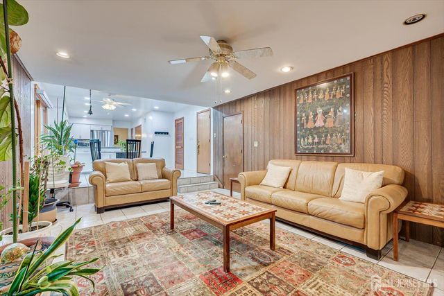 688 Grove Avenue, Edison, NJ 08820
