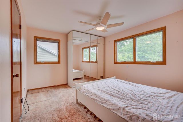 688 Grove Avenue, Edison, NJ 08820