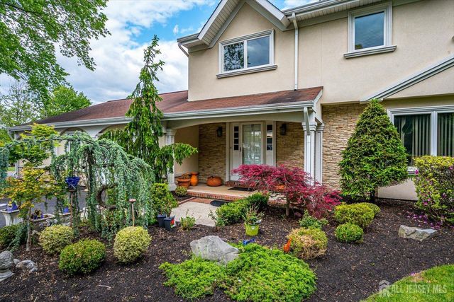 688 Grove Avenue, Edison, NJ 08820
