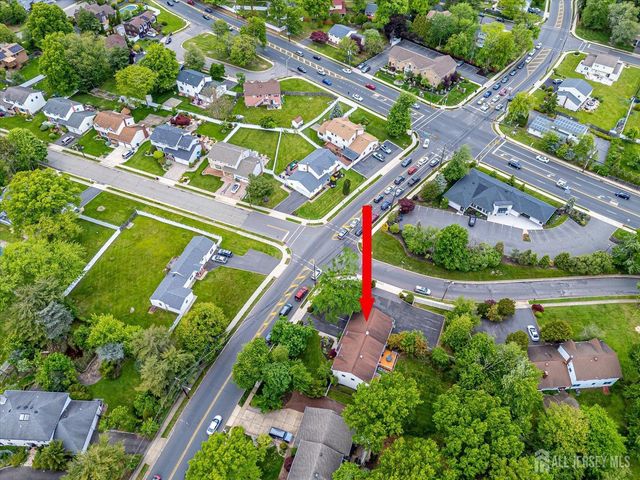 688 Grove Avenue, Edison, NJ 08820