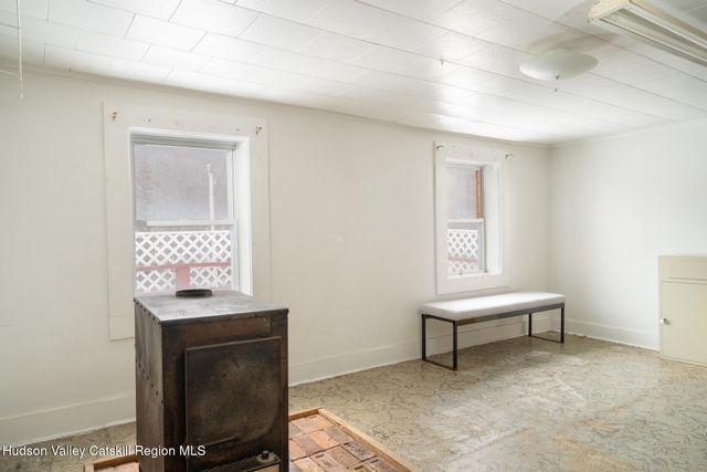 1291 New York 23, Craryville, NY 12521