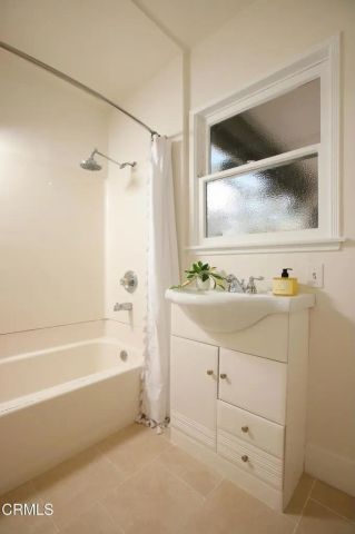 4535 Indiana Avenue, La Canada Flintridge, CA 91011