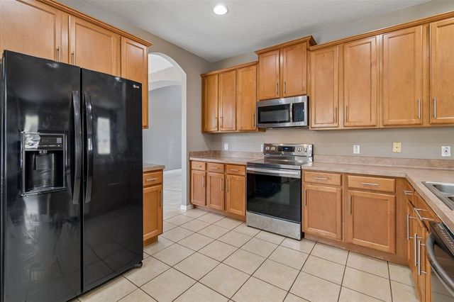 8718 SANDY PLAINS DRIVE, Riverview, FL 33578