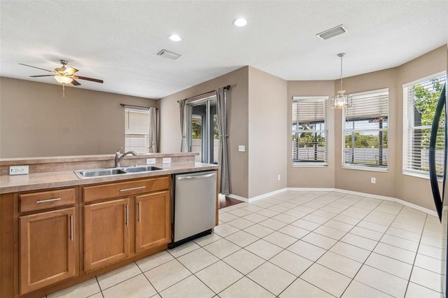 8718 SANDY PLAINS DRIVE, Riverview, FL 33578