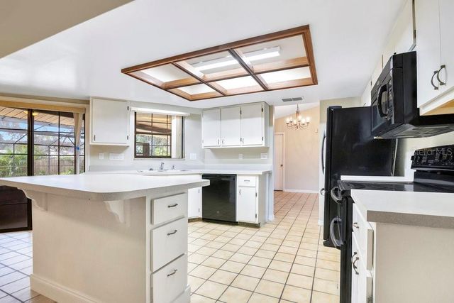 510 SIMPSON ROAD, Kissimmee, FL 34744