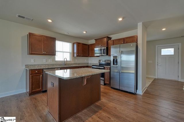 917 Blue Willow Court, Spartanburg, SC 29302