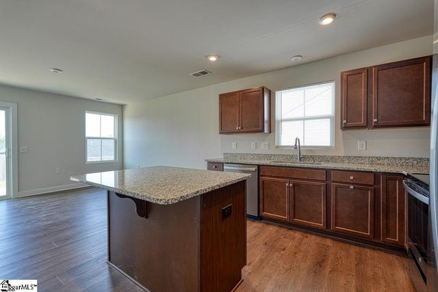 917 Blue Willow Court, Spartanburg, SC 29302