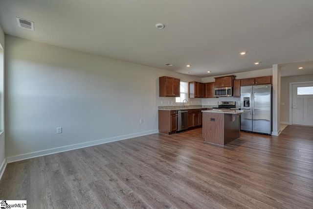 917 Blue Willow Court, Spartanburg, SC 29302