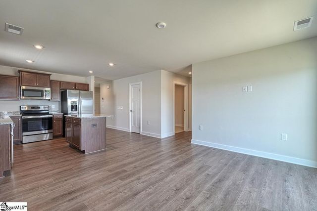 917 Blue Willow Court, Spartanburg, SC 29302