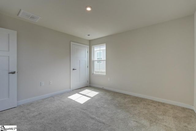 917 Blue Willow Court, Spartanburg, SC 29302