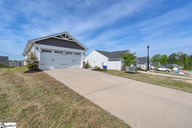 917 Blue Willow Court, Spartanburg, SC 29302