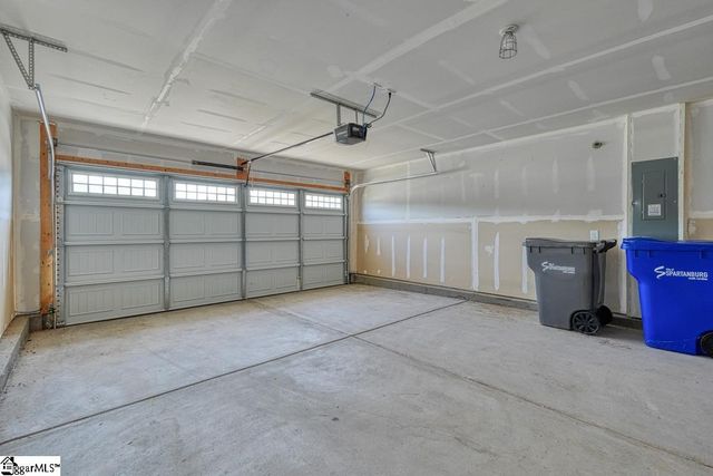 917 Blue Willow Court, Spartanburg, SC 29302