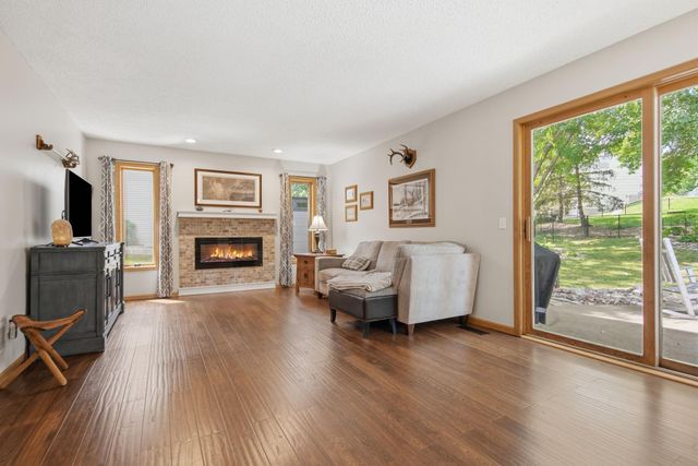 5604 Lone Oak Drive, Savage, MN 55378