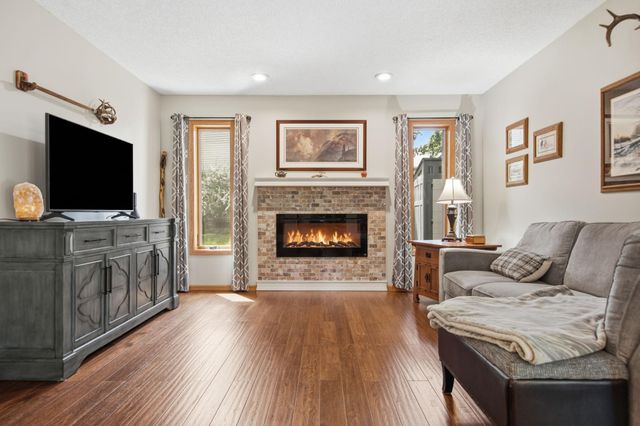 5604 Lone Oak Drive, Savage, MN 55378