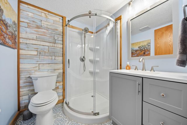 5604 Lone Oak Drive, Savage, MN 55378