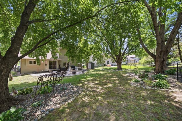 5604 Lone Oak Drive, Savage, MN 55378