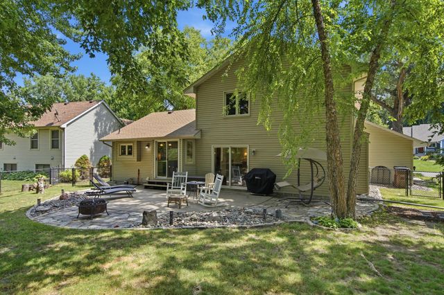 5604 Lone Oak Drive, Savage, MN 55378