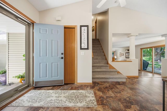 5604 Lone Oak Drive, Savage, MN 55378