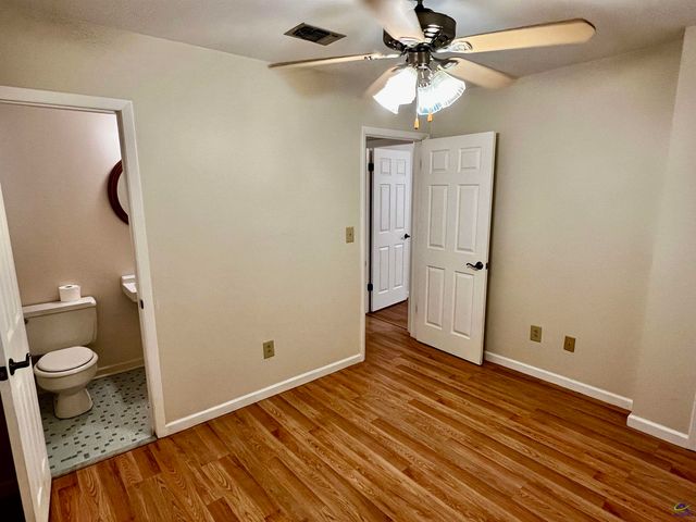 422 Carolina Avenue, Warner Robins, GA 31093