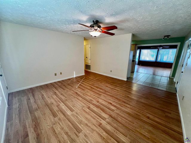 422 Carolina Avenue, Warner Robins, GA 31093