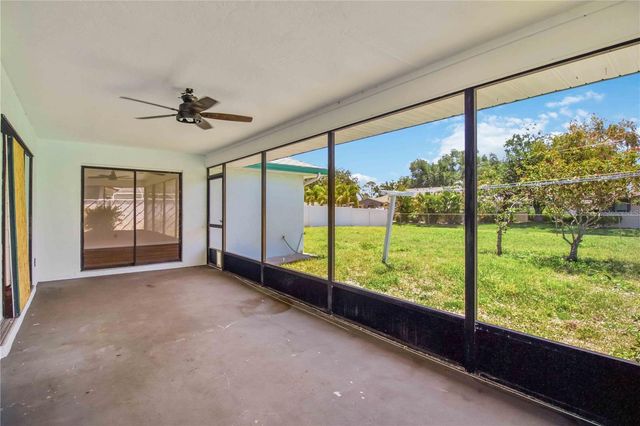 2715 27TH AVENUE DRIVE W, Bradenton, FL 34205