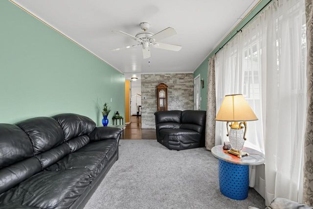 24908 69th STREET, Salem, WI 53168