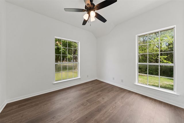 511 Kristi Street, Robinson, TX 76706