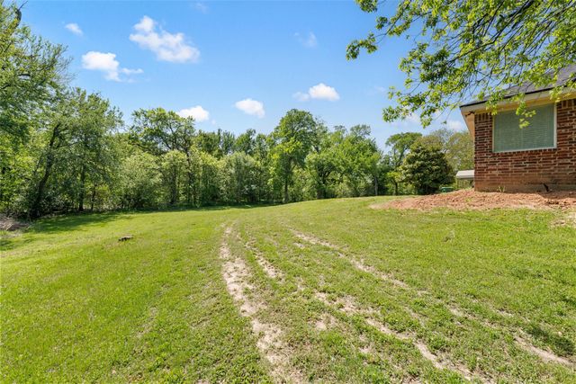 511 Kristi Street, Robinson, TX 76706