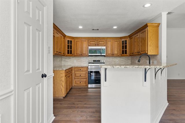 511 Kristi Street, Robinson, TX 76706