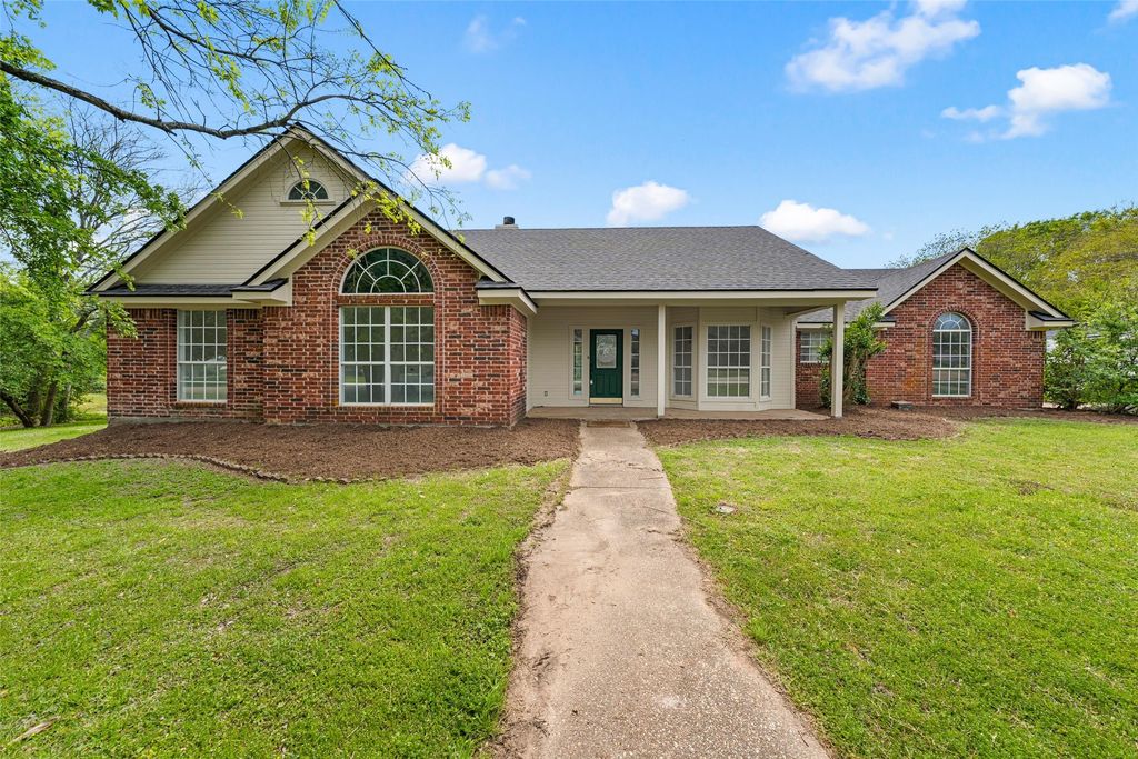 511 Kristi Street, Robinson, TX 76706