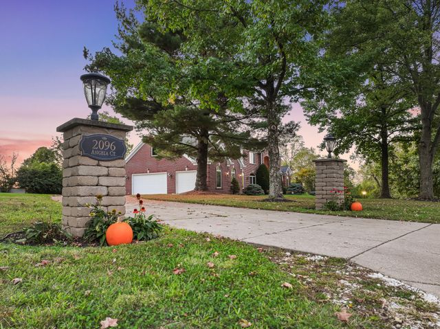 2096 Angela Court, Villa Hills, KY 41017